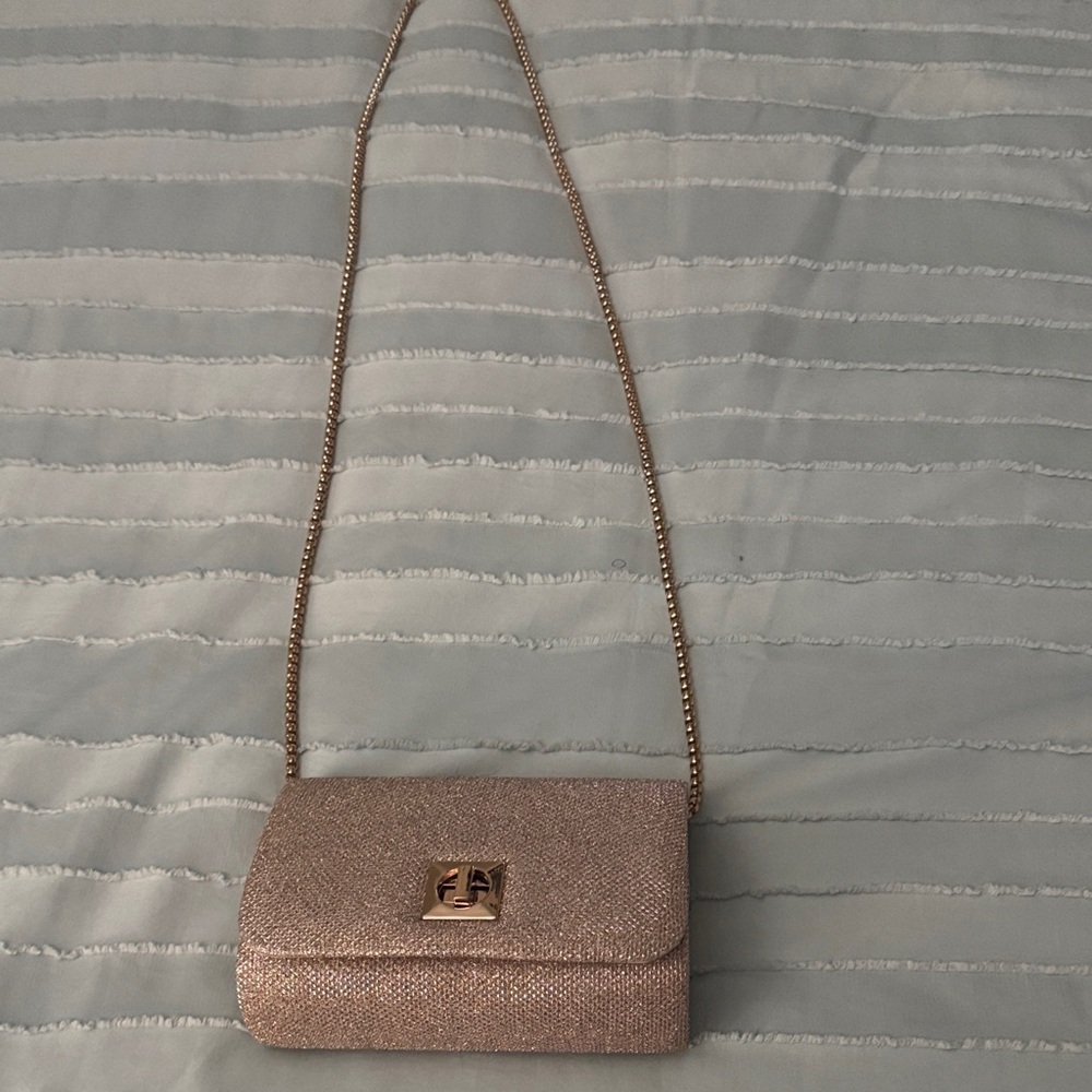 Elegant Gold Crossbody Bag